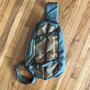 Patagonia Atom Sling Bag
